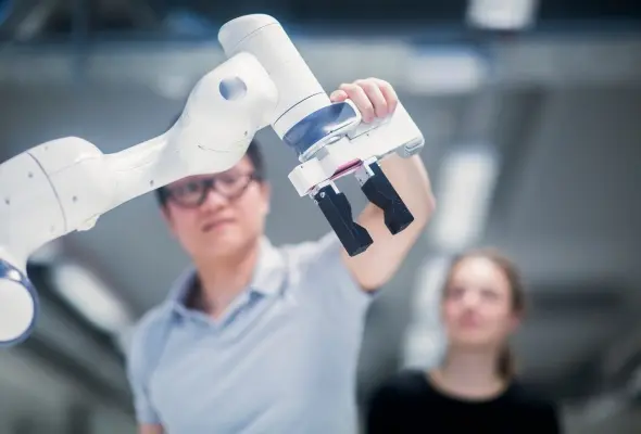 sudents studying robotic at an university institut 2024 09 22 22 34 51 utc